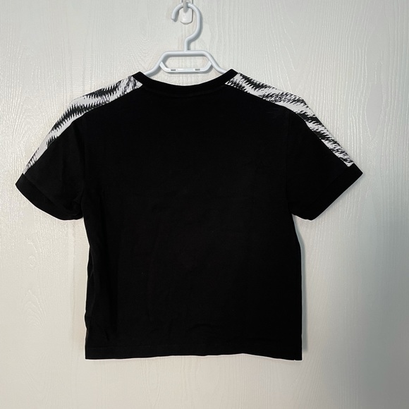 BRAND NEW puma t-shirt - Picture 3 of 3